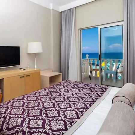 Maya World Imperial Hotel 4*