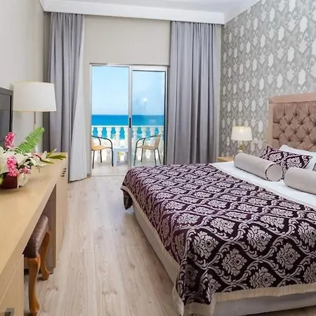 Maya World Imperial Hotel 4*