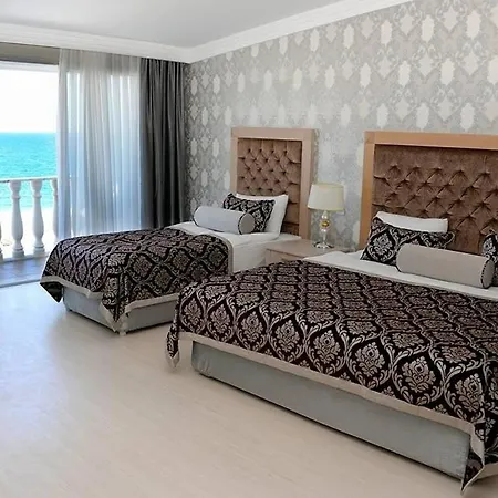Maya World Imperial 4*